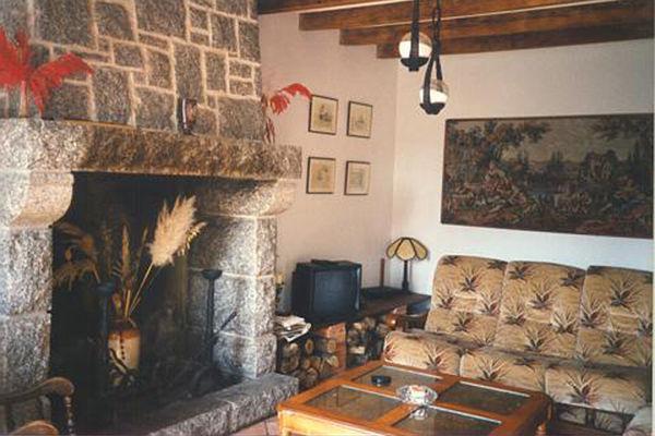 Апартаменты Holiday Home Beynac Cottage Saint Saud Lacoussiere