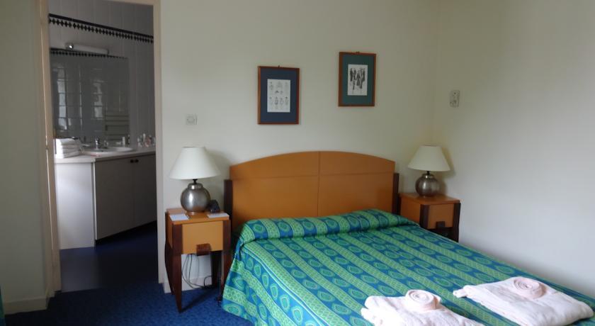 Отель Les Loges Du Parc & Spa