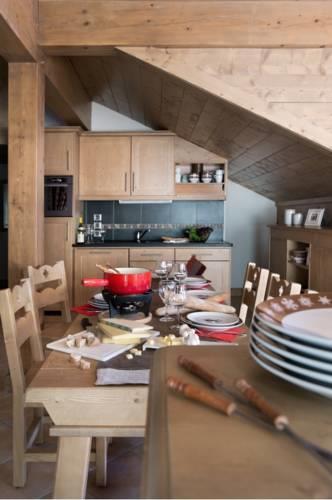 Отель Residence CGH Les Chalets de Flambeau