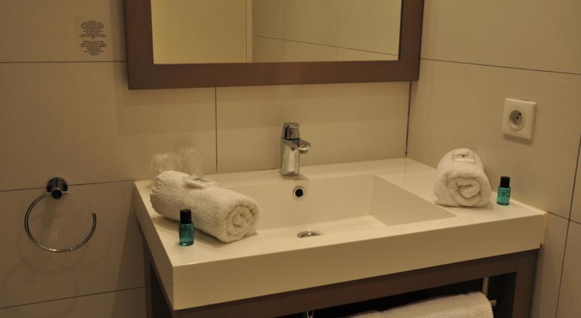 Отель Hotel Le Grand Pavois