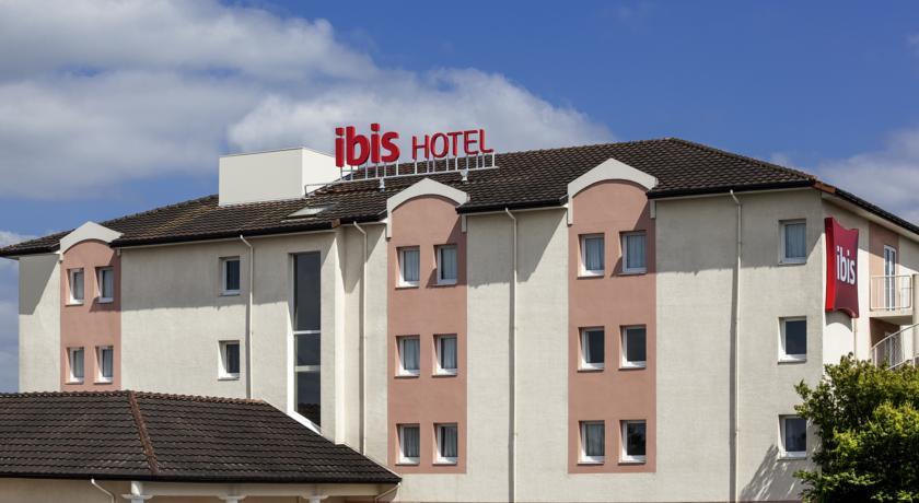 Отель ibis Pau Lescar