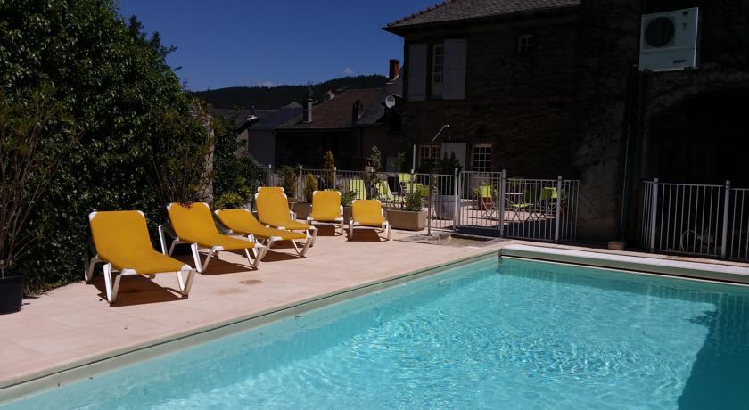 Отель Hotel Le Sully