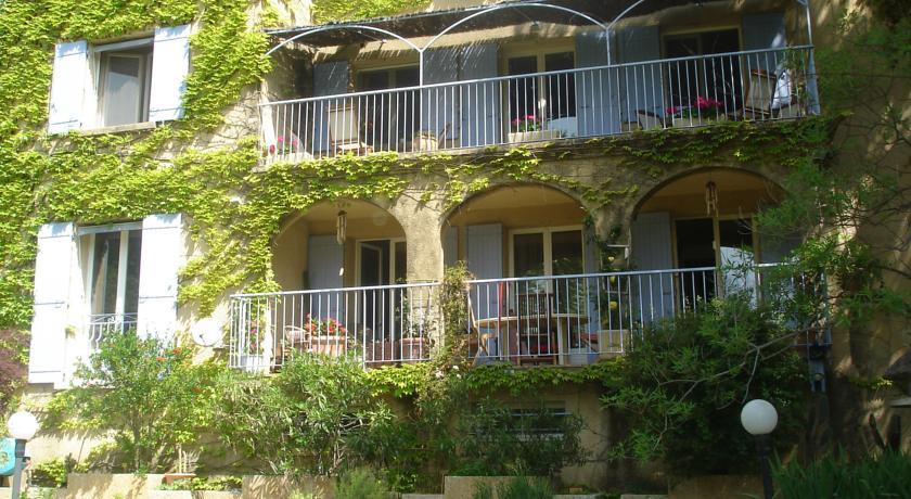 Мини-отель Chambres d'Hôtes La Terre des Lauriers