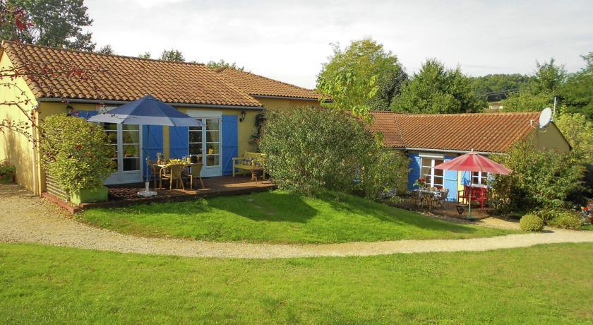 Отель Holiday Home Lou Peyrol Paleyrac VI