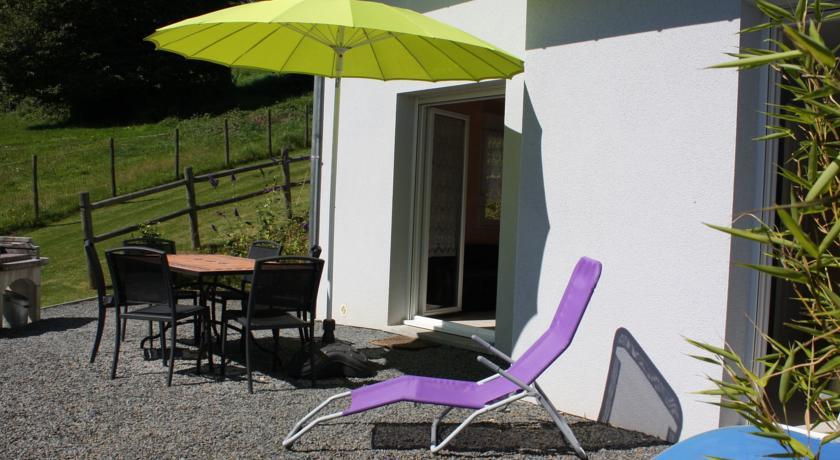Апартаменты Holiday Home Les Vaux Sainte Cecile