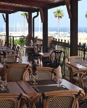 Отель Hôtel Les 3 Terrasses