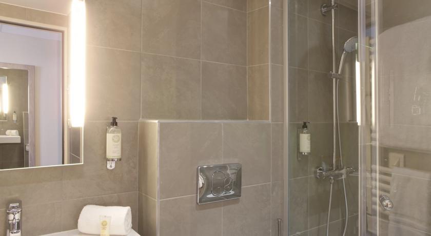 Отель Best Western Plus Paris Velizy