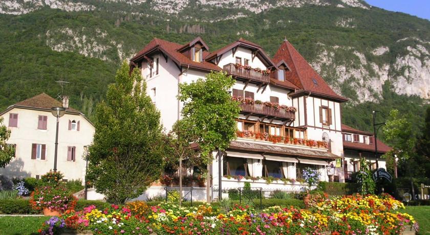 Отель Hôtel Restaurant la Villa du Lac