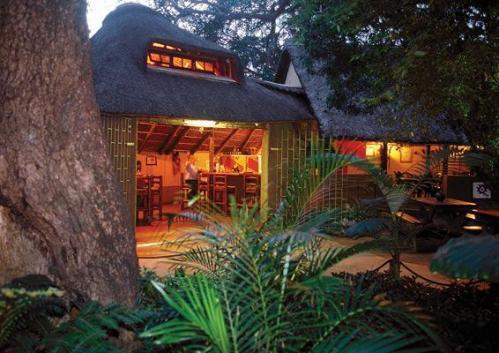 Отель DumaZulu Lodge & Traditional Village
