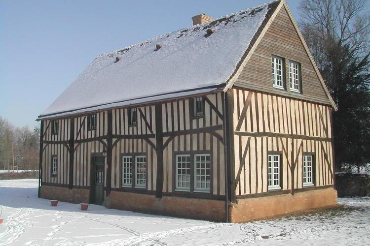 Апартаменты Holiday Home De Caractere Saintaignan