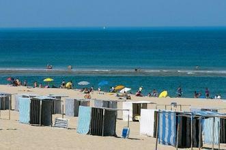 Апартаменты Holiday Home Les Chateaux Soulac Sur Mer II