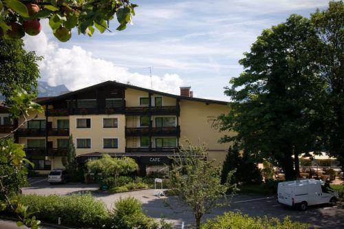 Отель Naturhotel Taleu