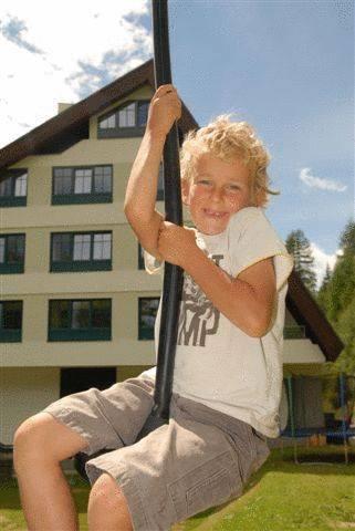 Отель Kinder- und Familienhotel Nockalm