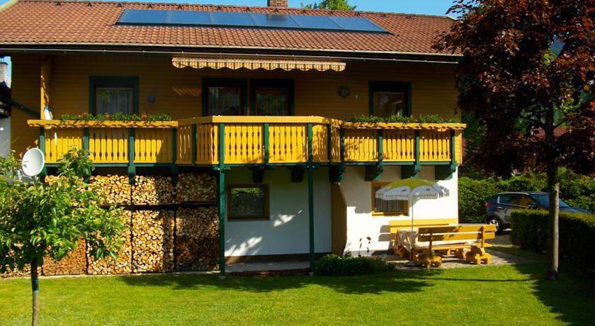 Отель Ferienhaus Zerza