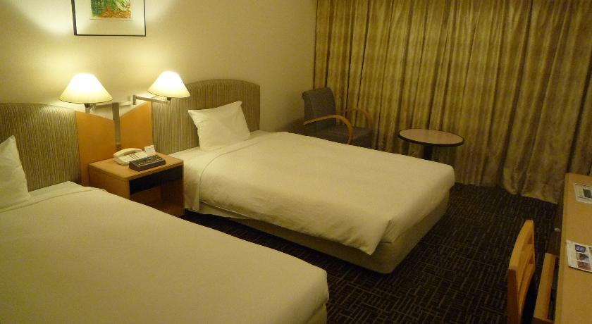 Отель Canal City Fukuoka Washington Hotel