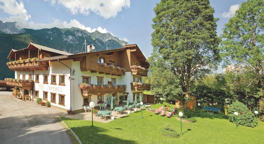 Отель Gasthaus Hotel zum Hirschen