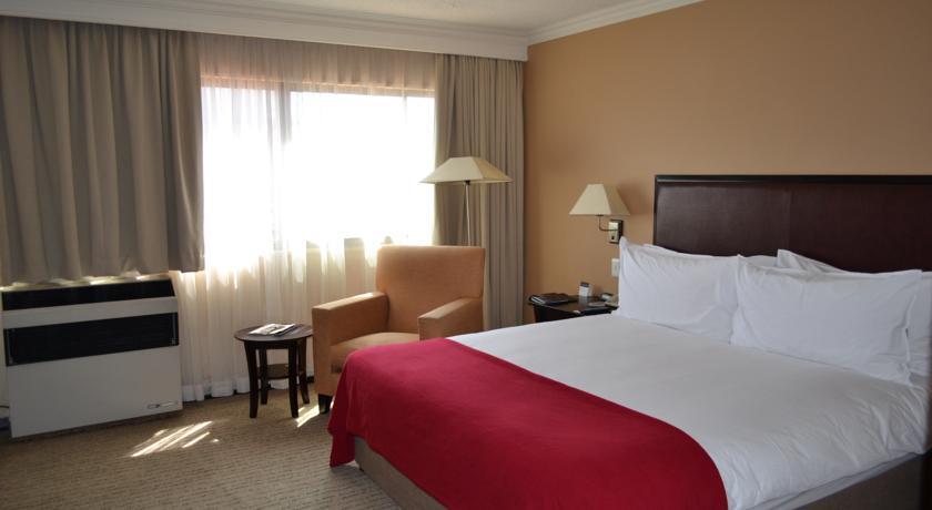 Отель Southern Sun Pretoria