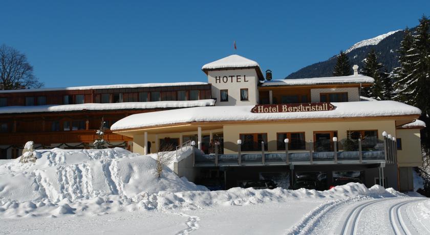 Отель Hotel Bergkristall