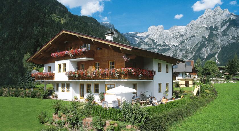 Апартаменты Haus Alpenflora