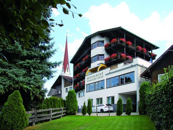 Отель Hotel Schwarzer Adler