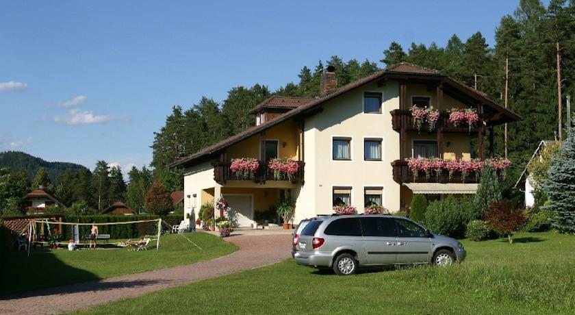 Апартаменты Ferienwohnungen Wutte Josefine