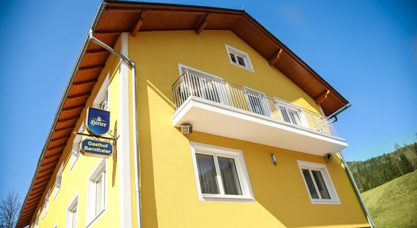 Отель Gasthof - Restaurant Bernthaler