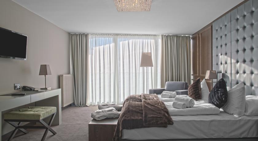 Отель Hotel Wulfenia