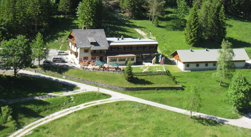 Отель Gasthof Untere Valentinalm