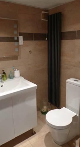 Апартаменты The Waterside Rooms