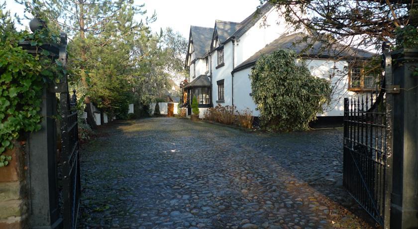 Мини-отель Mickle Trafford Manor