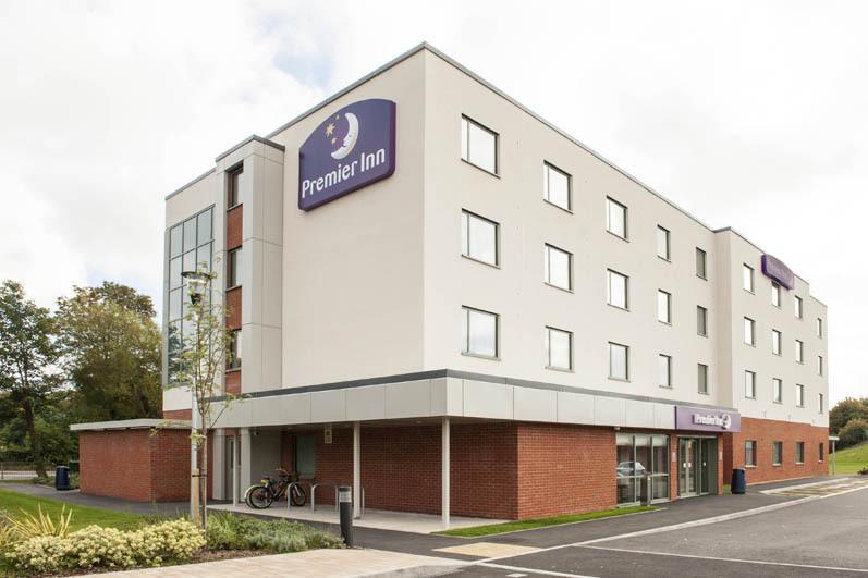 Отель Premier Inn Gosport