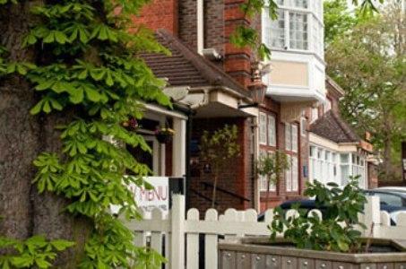 Отель Innkeeper's Lodge Woking