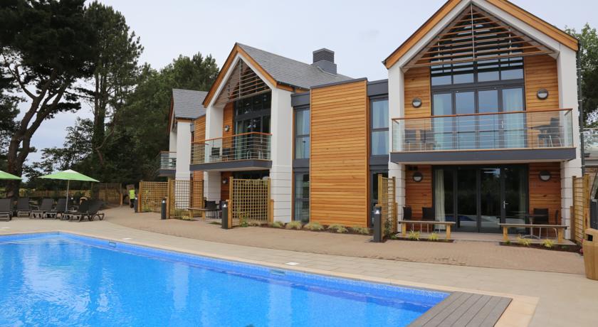 Отель Les Ormes Leisure Village