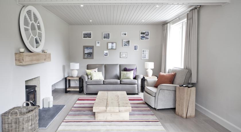 Отель Fermanagh Lakeland Lodges