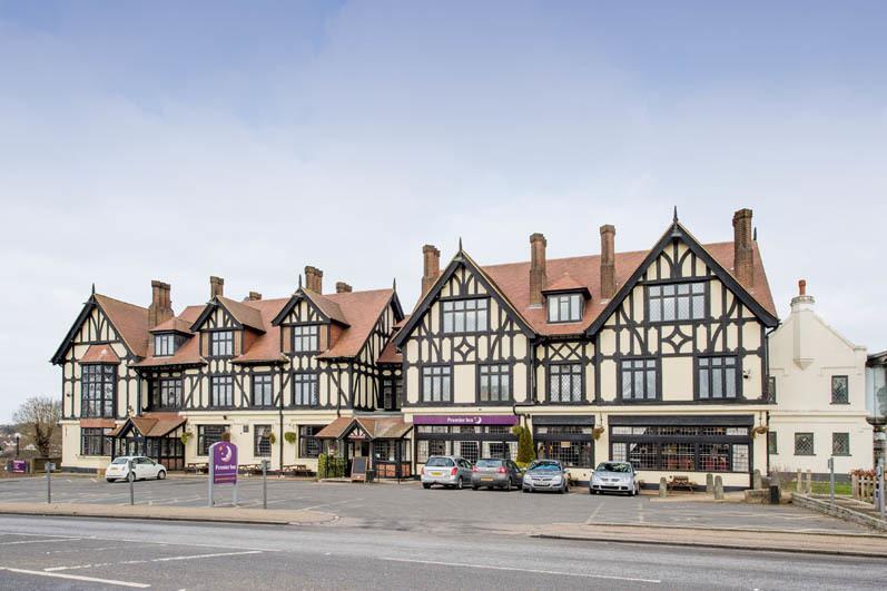 Отель Premier Inn Chingford