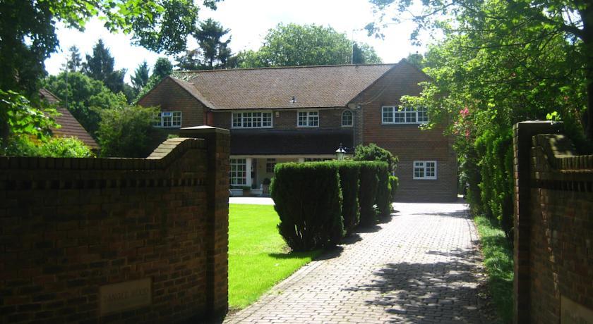 Гостевой дом Tanglewood Guest House