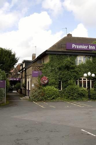 Отель Premier Inn Pontefract South