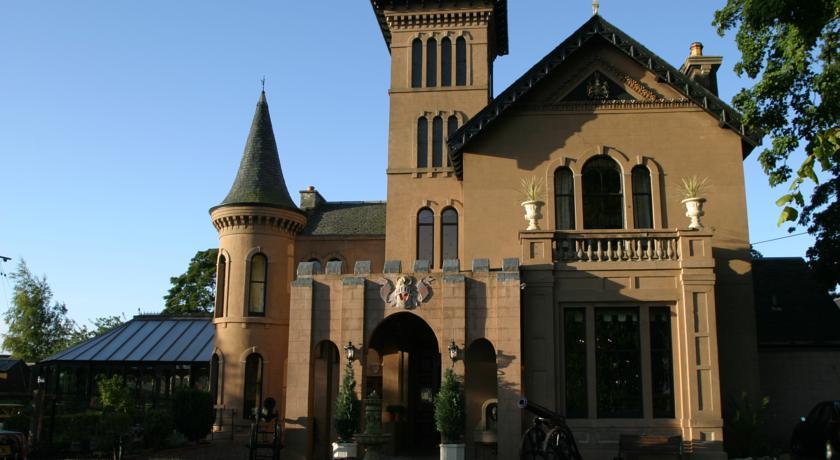 Мини-отель The Retreat Castle