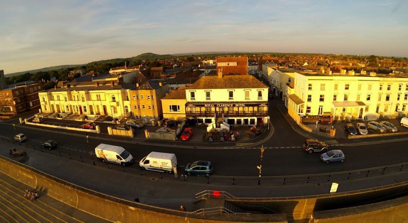 Отель The Royal Clarence Hotel