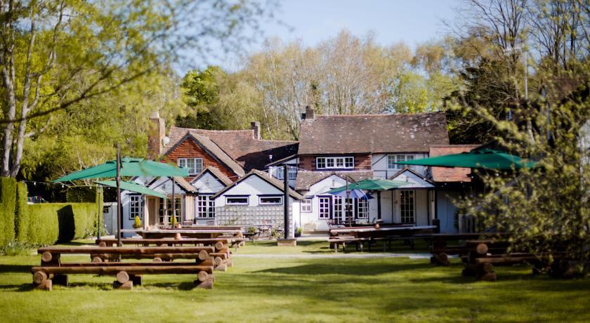 Отель The Old House Inn