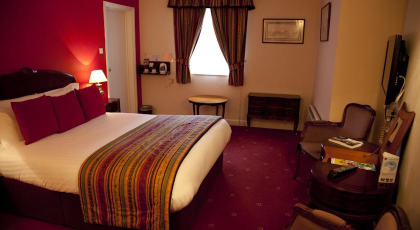 Отель Best Western Admiral Rodney Hotel