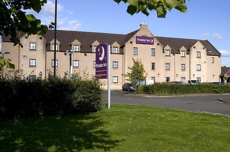 Отель Premier Inn Falkirk (Larbert)