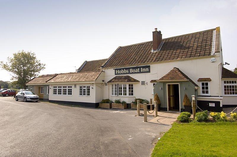 Отель Premier Inn Weston-Super-Mare (Lympsham)
