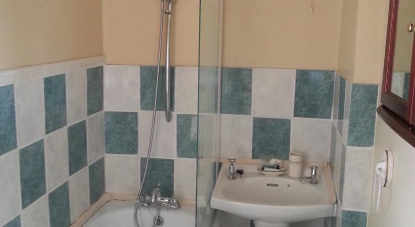 Отель The Crown Hotel
