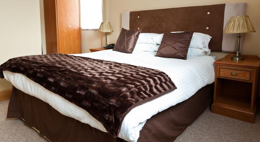 Отель Caledonia Hotel