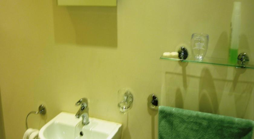 Мини-отель The Coach and Horses Inn