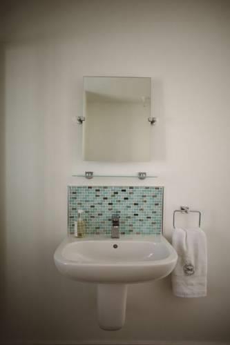 Мини-отель Strandeen Bed And Breakfast