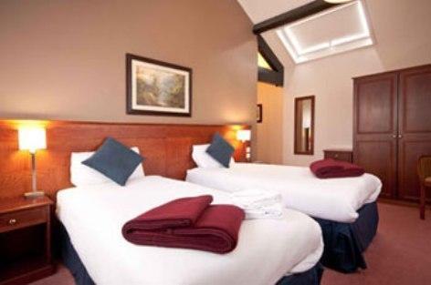 Отель Innkeeper's Lodge Leeds, Calverley