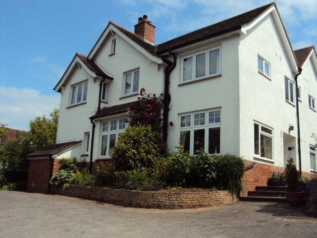 Мини-отель Coombe Bank Guest House