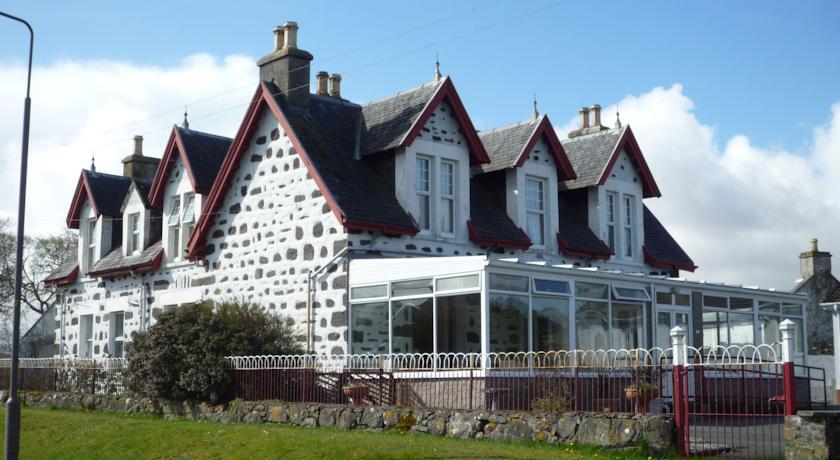 Апартаменты Staffin House Apartments